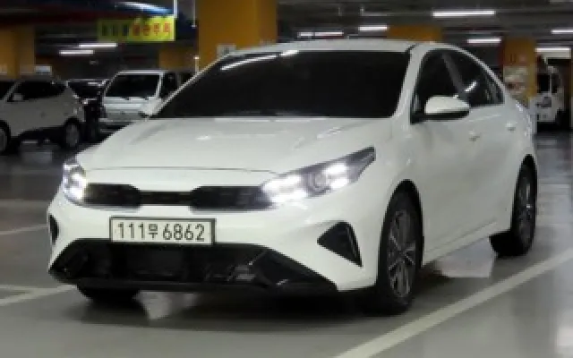 올뉴K3 중고차 더뉴 K3 2세대 1.6 가솔린 프레스티지 매물 사진 2 - 2022/07 74,352km