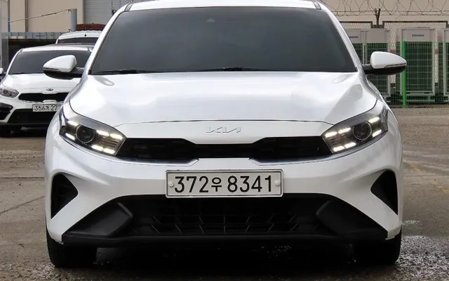 올뉴K3 중고차 더뉴 K3 2세대 1.6 가솔린 프레스티지 매물 사진 8 - 2021/07 93,321km